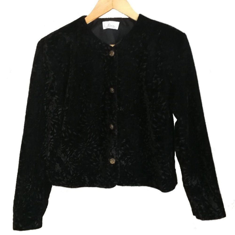 𝅺VINTAGE EATON Preppy Black Cropped Floral Velvet Gold Buttons Blazer Size 10